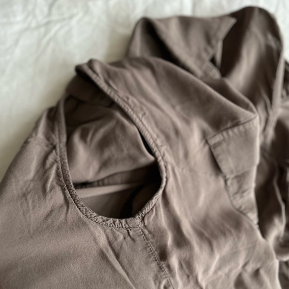 OLD NAVY sleeveless blouse - Picture 7 of 7